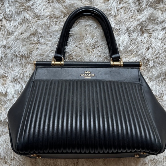 COACH Black Leather & quilted satchel w strap - Excellent condition - Authentic - Picture 4 of 11